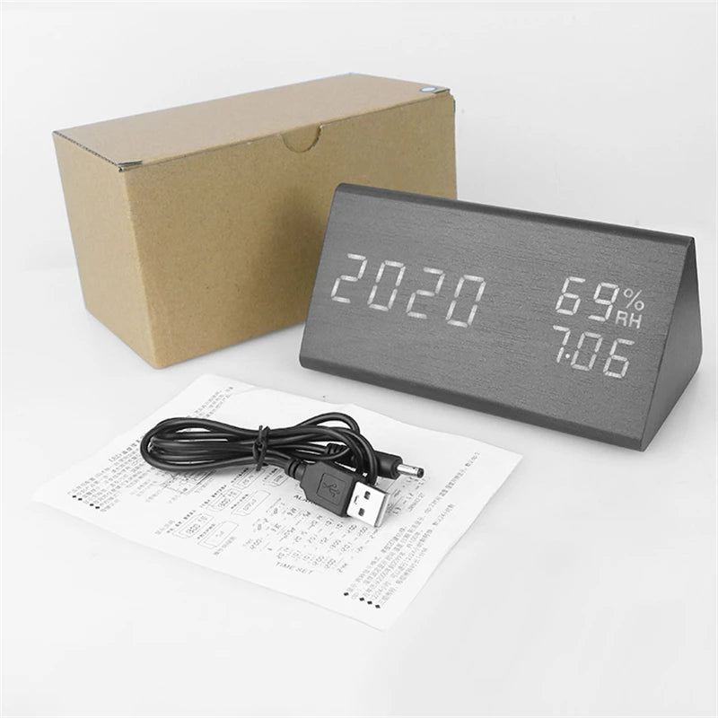 Wooden LED Digital Alarm Clock – Time Display, USB Charger, Temperature & Humidity Detection