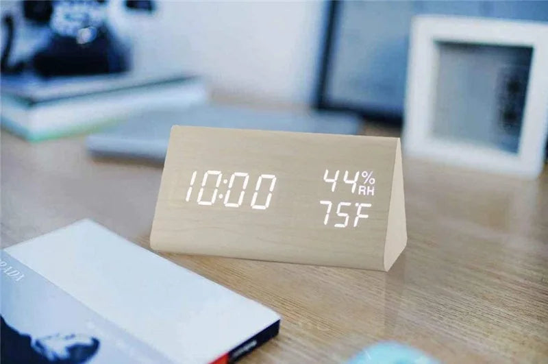 Wooden LED Digital Alarm Clock – Time Display, USB Charger, Temperature & Humidity Detection