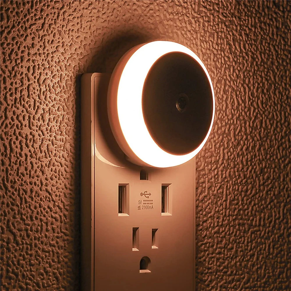 Smart LED Night Light with Amber Glow – Eye-Friendly and Energy Efficient